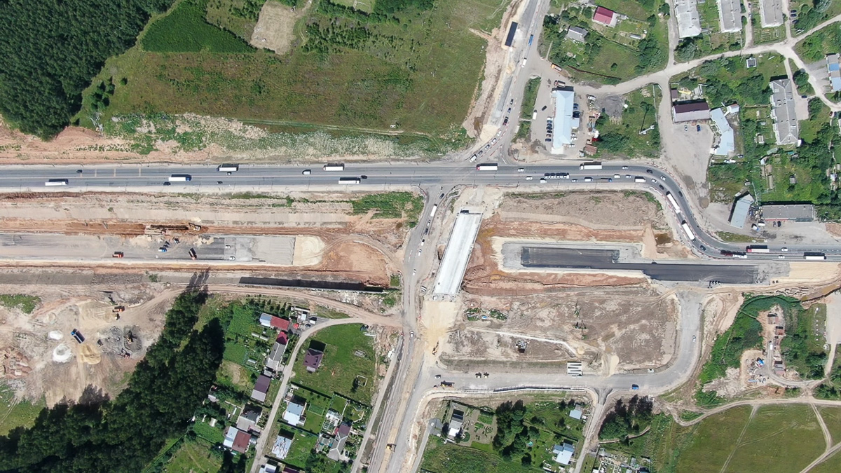 РЖД возвращает студенческие и школьные льготы. А что творится на автодорогах? Ремонт.