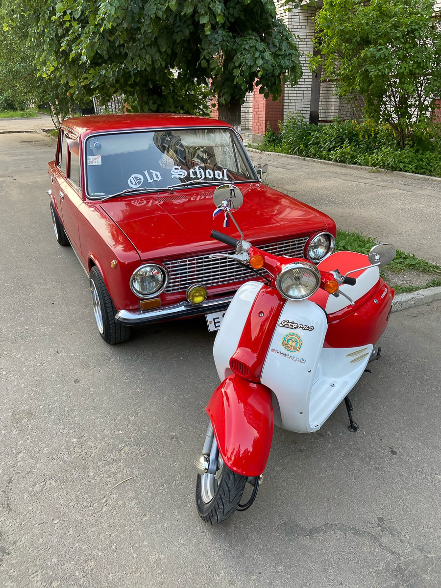 Павел Французов за три года сменил 25 автомобилей. Все они — «жигули». За что парень любит «классику» и как он ее апгрейдит