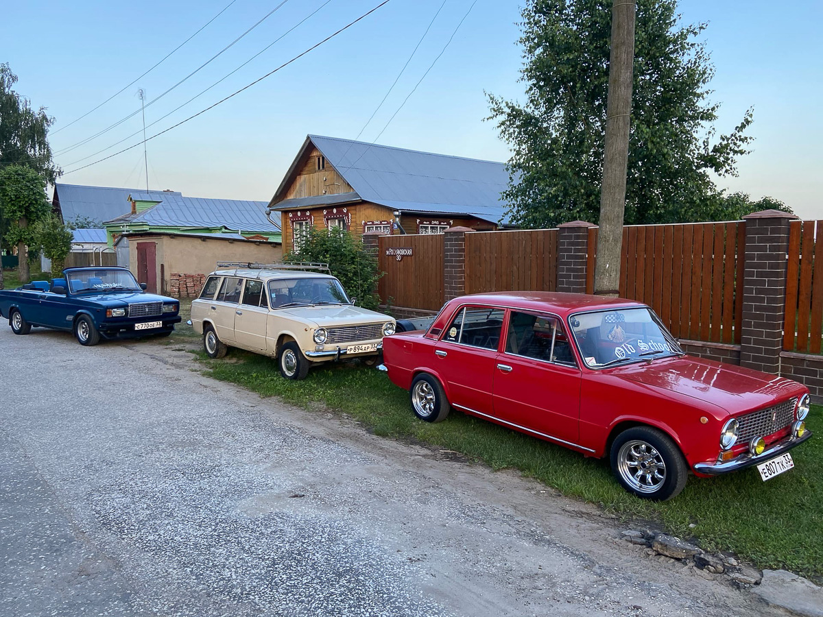 Павел Французов за три года сменил 25 автомобилей. Все они — «жигули». За что парень любит «классику» и как он ее апгрейдит