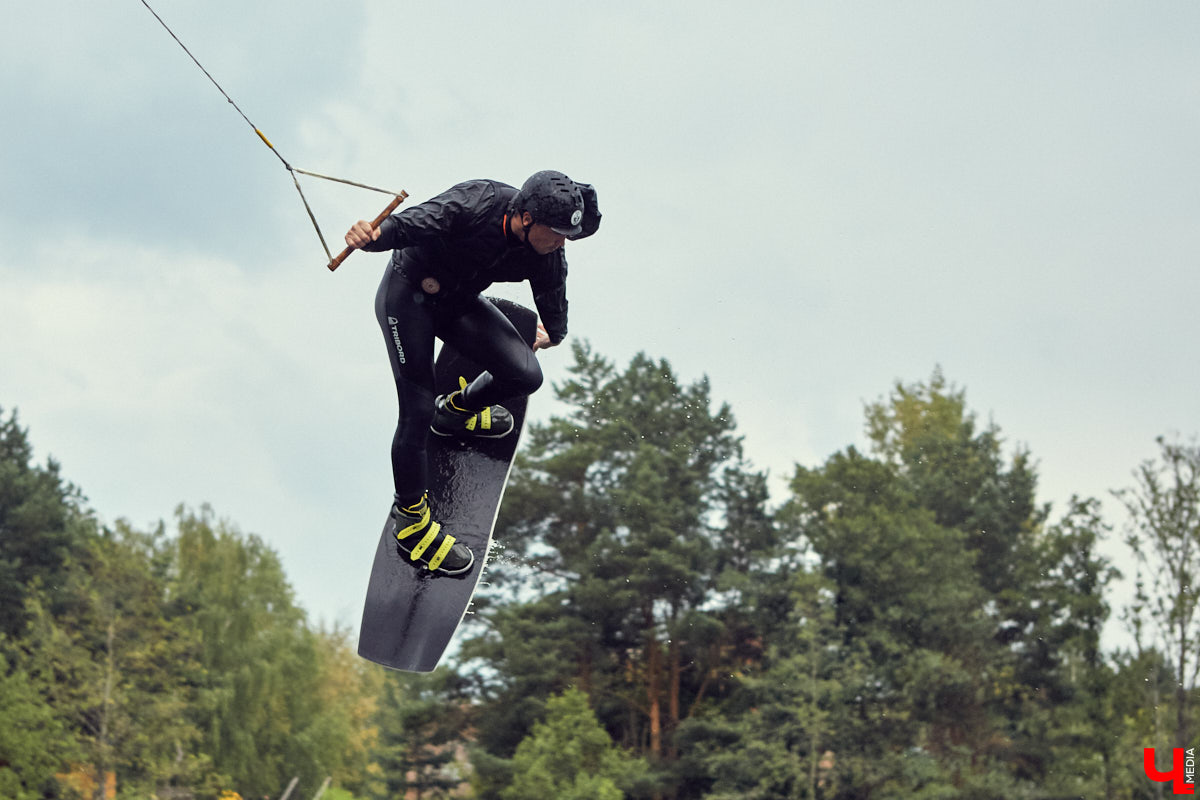 Делимся новым тусовочным городским местом, которое не даст вам впасть в осеннюю меланхолию, вызванную невозможностью отправиться в отпуск на любимые курорты за рубежом