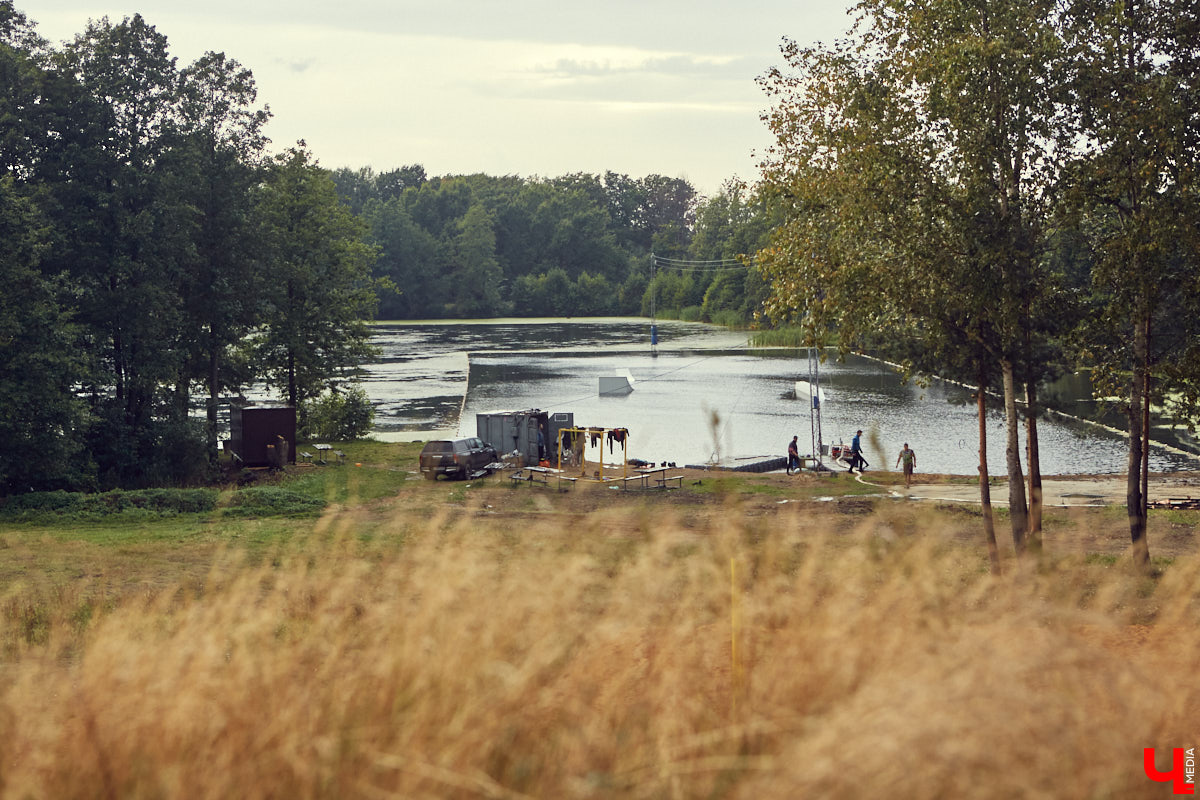 Делимся новым тусовочным городским местом, которое не даст вам впасть в осеннюю меланхолию, вызванную невозможностью отправиться в отпуск на любимые курорты за рубежом