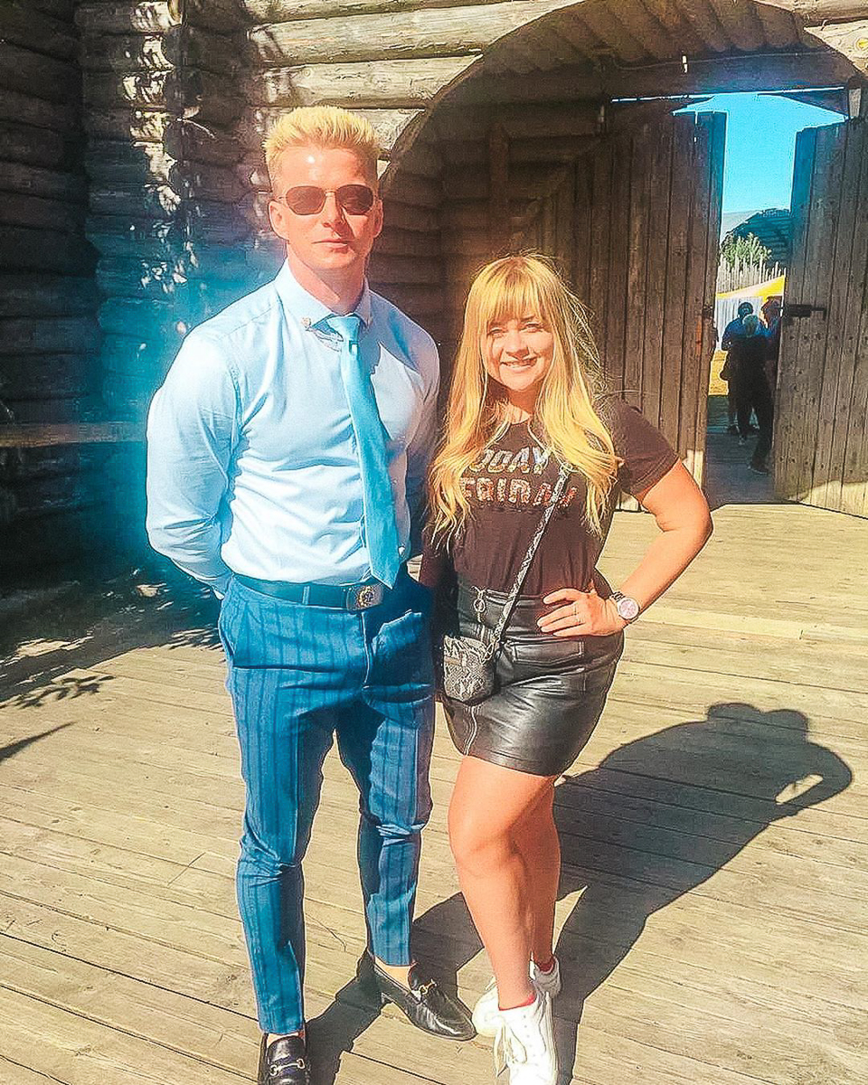 Ирина Трошина впервые оказалась на съемочной площадке и стала объектом для зависти поклонников Романа Курцына, Анастасии Уколовой и Юлии Топольницкой, с которыми она снялась в новом проекте телеканала ТНТ