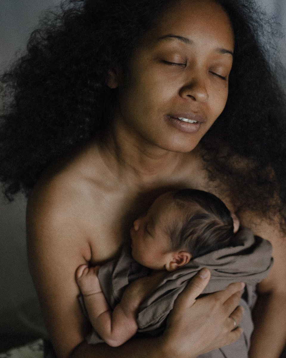 Трое фотографов, оголяющих своих моделей для чистоты эмоционального эксперимента. Разбираемся, почему нагие лавстори самые честные