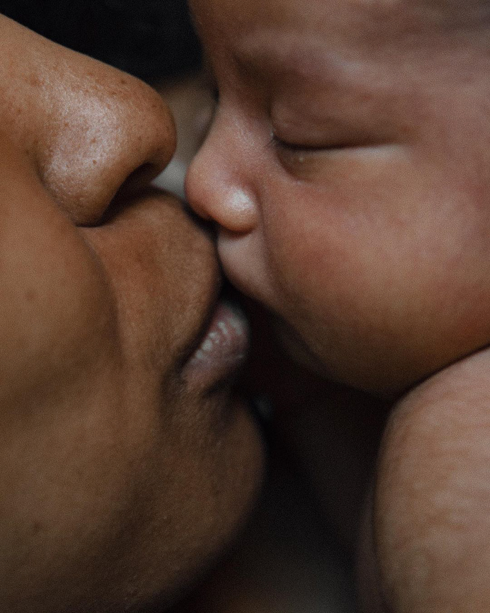 Трое фотографов, оголяющих своих моделей для чистоты эмоционального эксперимента. Разбираемся, почему нагие лавстори самые честные