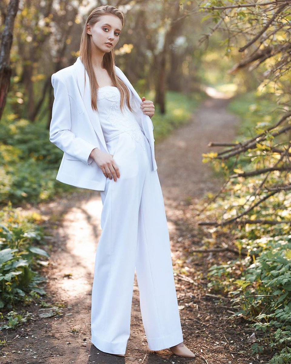 Рассказываем, как так вышло, что, глядя на свадебный образ от дизайнера Светланы Ванкиной, не только владимирские, но и нью-йоркские девушки невольно представляют день своей идеальной свадьбы