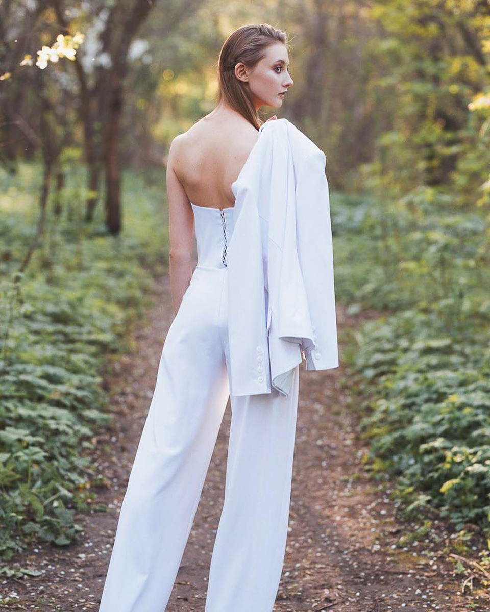 Рассказываем, как так вышло, что, глядя на свадебный образ от дизайнера Светланы Ванкиной, не только владимирские, но и нью-йоркские девушки невольно представляют день своей идеальной свадьбы