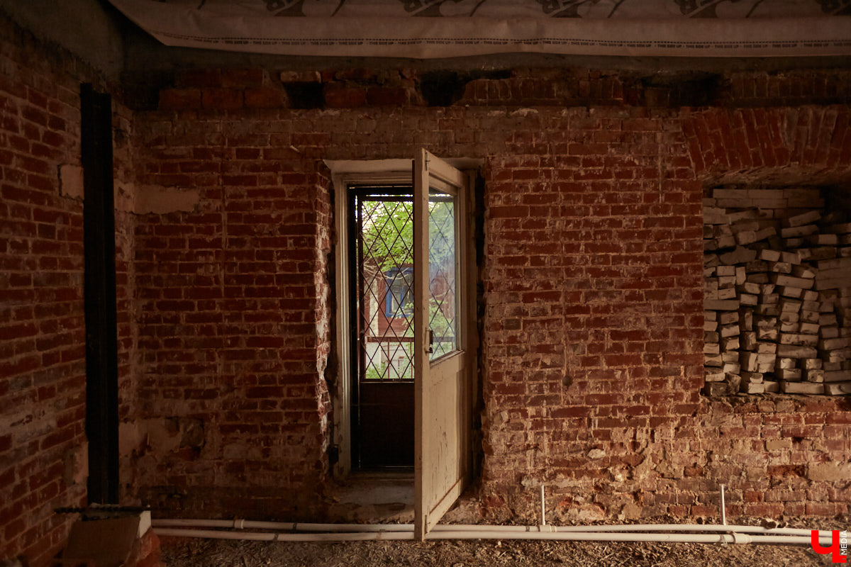 Давно ждете открытие первого во Владимире Центра современного искусства, но не видите в соцсетях никаких новостей? Мы пообщались с организаторами и выяснили, когда ЦСК сможет принять первых посетителей