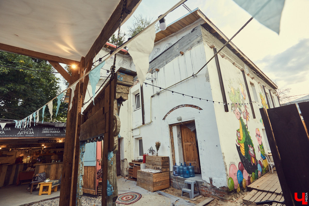 Давно ждете открытие первого во Владимире Центра современного искусства, но не видите в соцсетях никаких новостей? Мы пообщались с организаторами и выяснили, когда ЦСК сможет принять первых посетителей