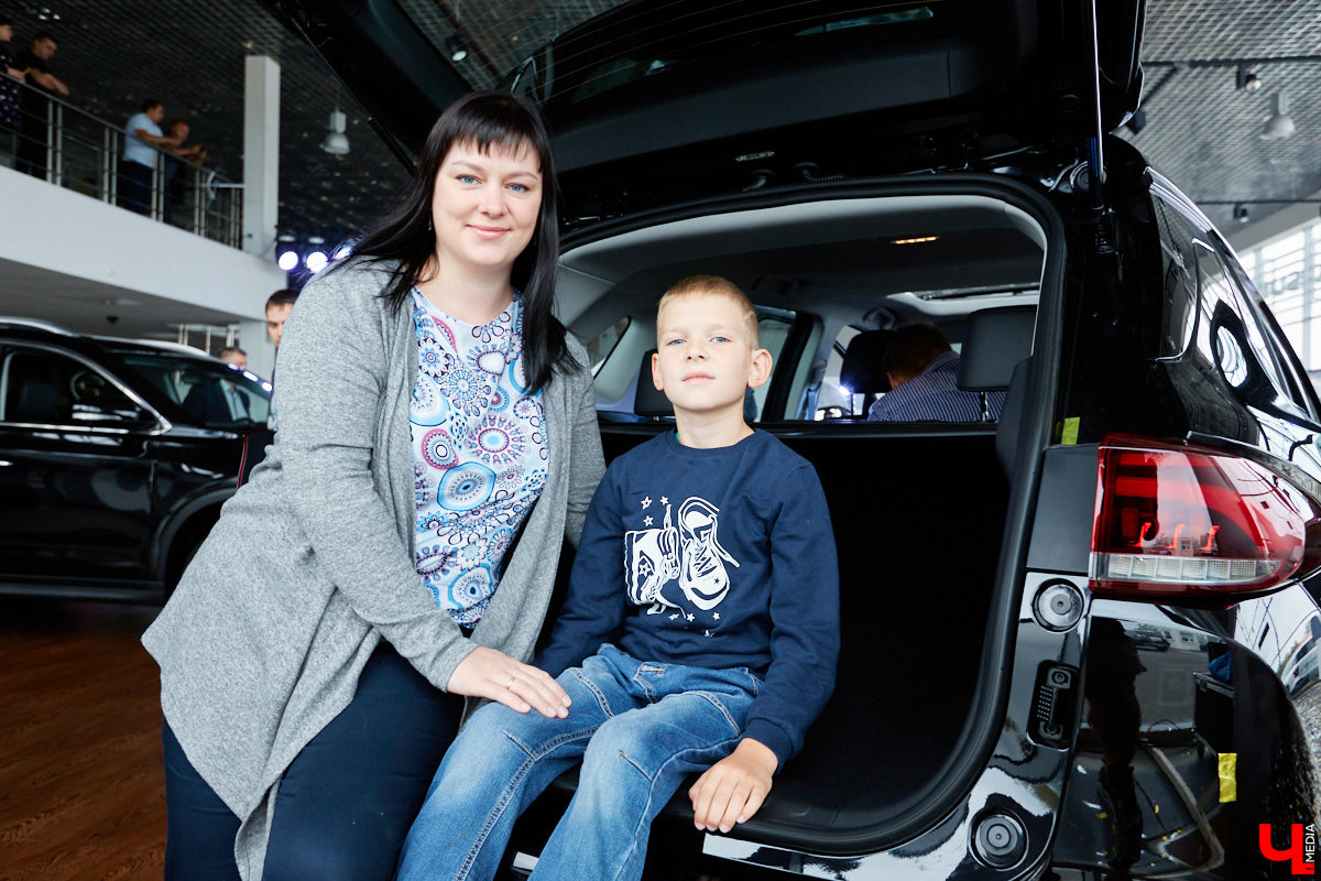 В России начались продажи кроссовера GS5 от GAC Motor. Владимирцы уже успели оценить новинку и поделились впечатлениями