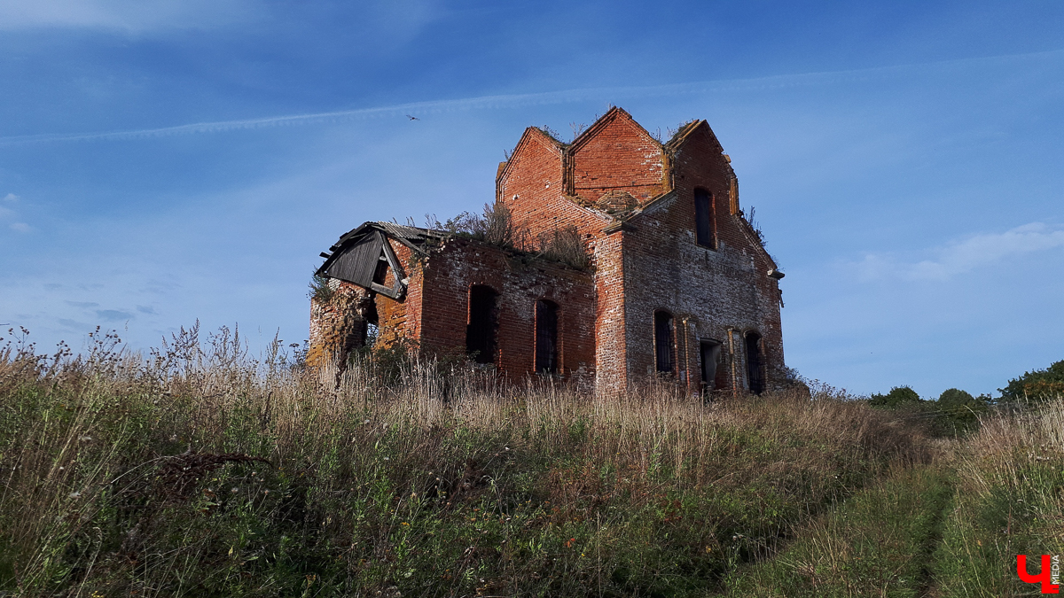 Экспедиция выходного дня в Карельскую Слободку и история двух заброшенных церквей