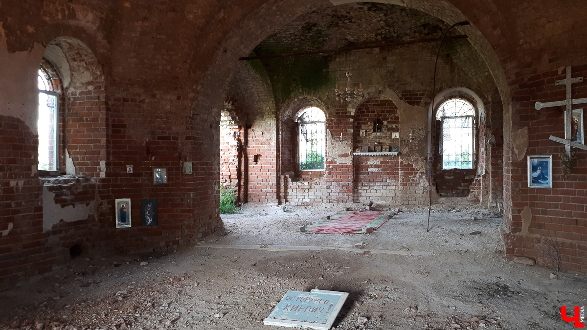 Экспедиция выходного дня в Карельскую Слободку и история двух заброшенных церквей