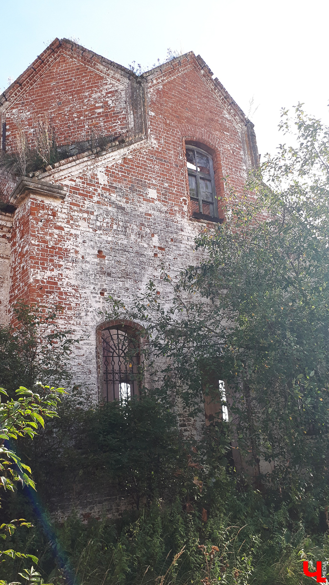 Экспедиция выходного дня в Карельскую Слободку и история двух заброшенных церквей