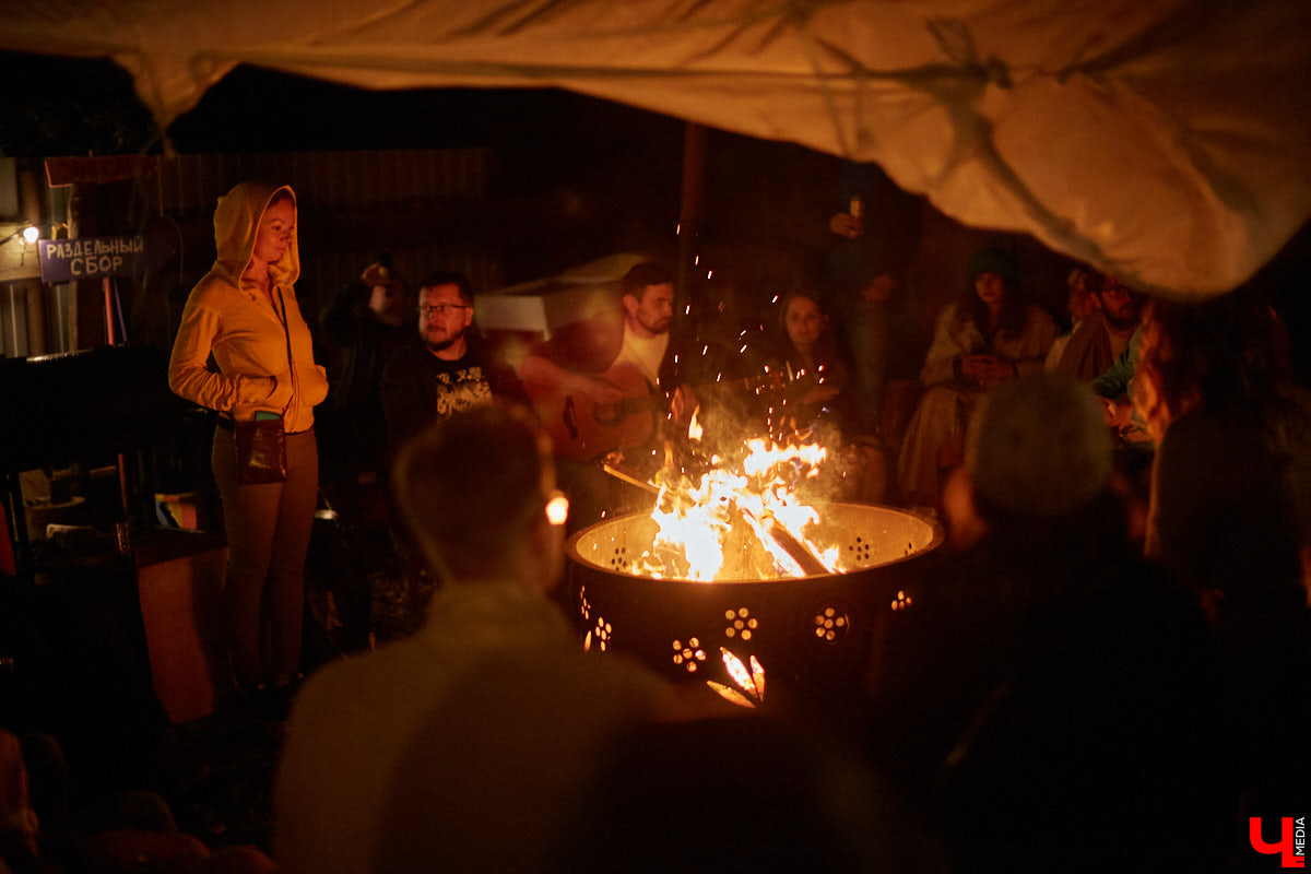 Во Владимире прошел вечер памяти Виктора Цоя, организаторы которого получили личное разрешение Кирилла Серебренникова на показ фильма «Лето»