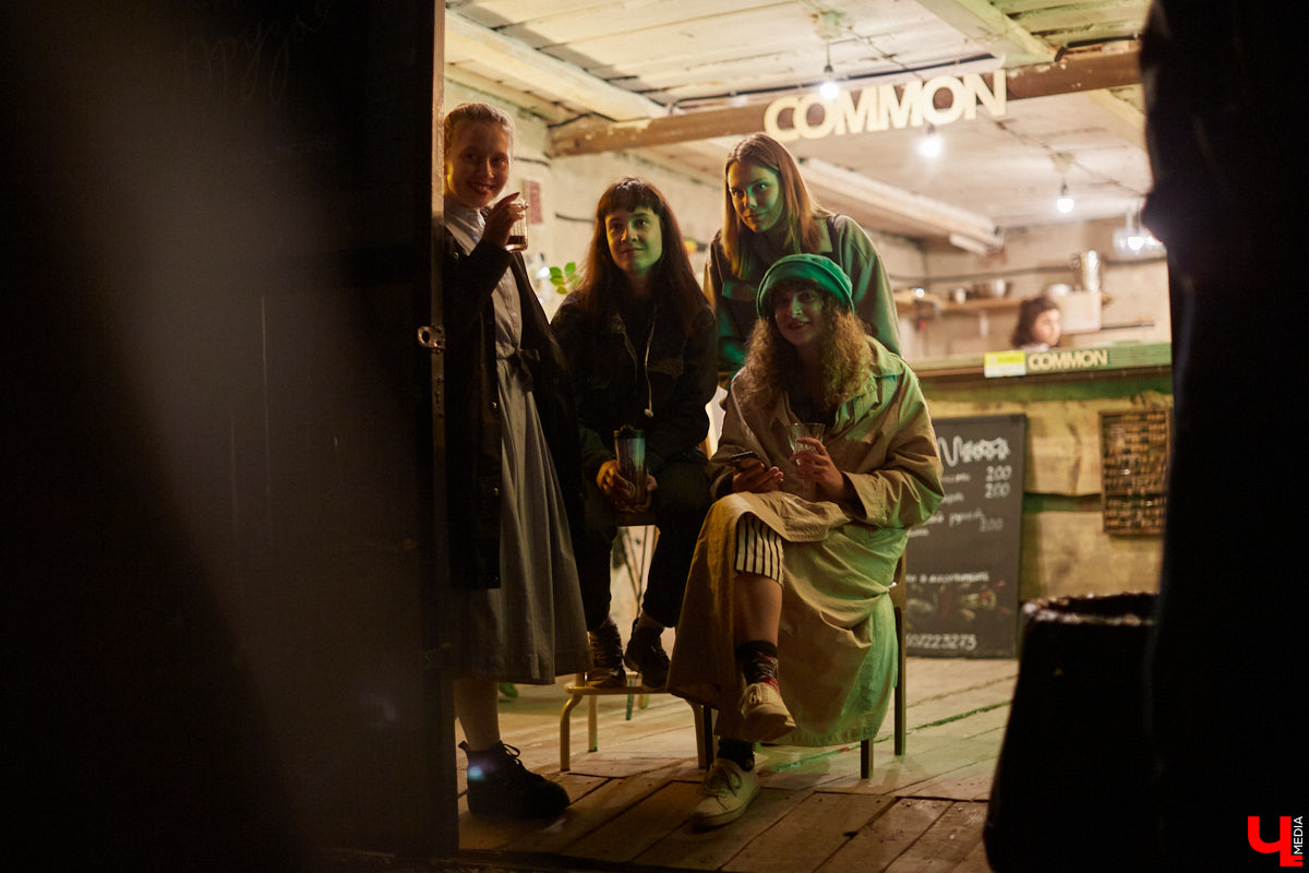 Во Владимире прошел вечер памяти Виктора Цоя, организаторы которого получили личное разрешение Кирилла Серебренникова на показ фильма «Лето»