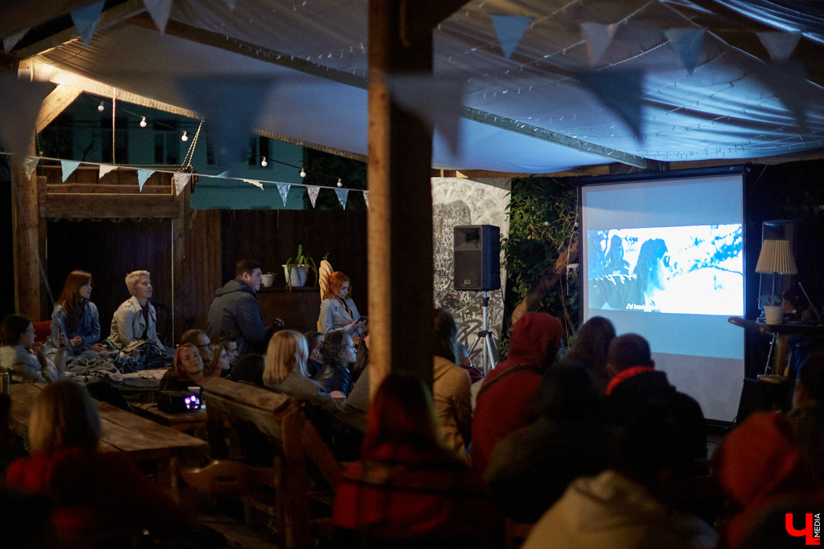 Во Владимире прошел вечер памяти Виктора Цоя, организаторы которого получили личное разрешение Кирилла Серебренникова на показ фильма «Лето»