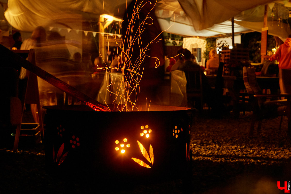 Во Владимире прошел вечер памяти Виктора Цоя, организаторы которого получили личное разрешение Кирилла Серебренникова на показ фильма «Лето»