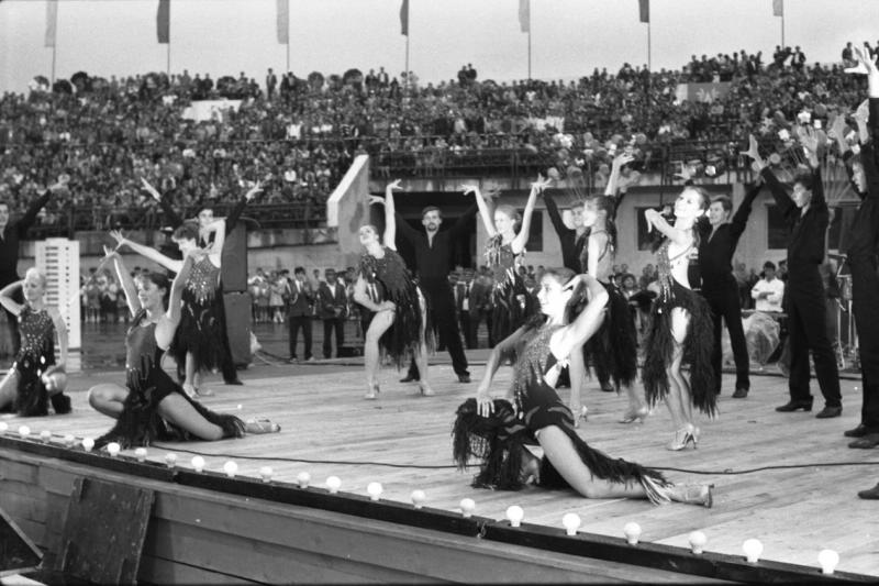 Пока не ясно, когда и как будут отмечать День города-2020. А раз не получается заглянуть в будущее, можно посмотреть в прошлое. И составить ретроспективу