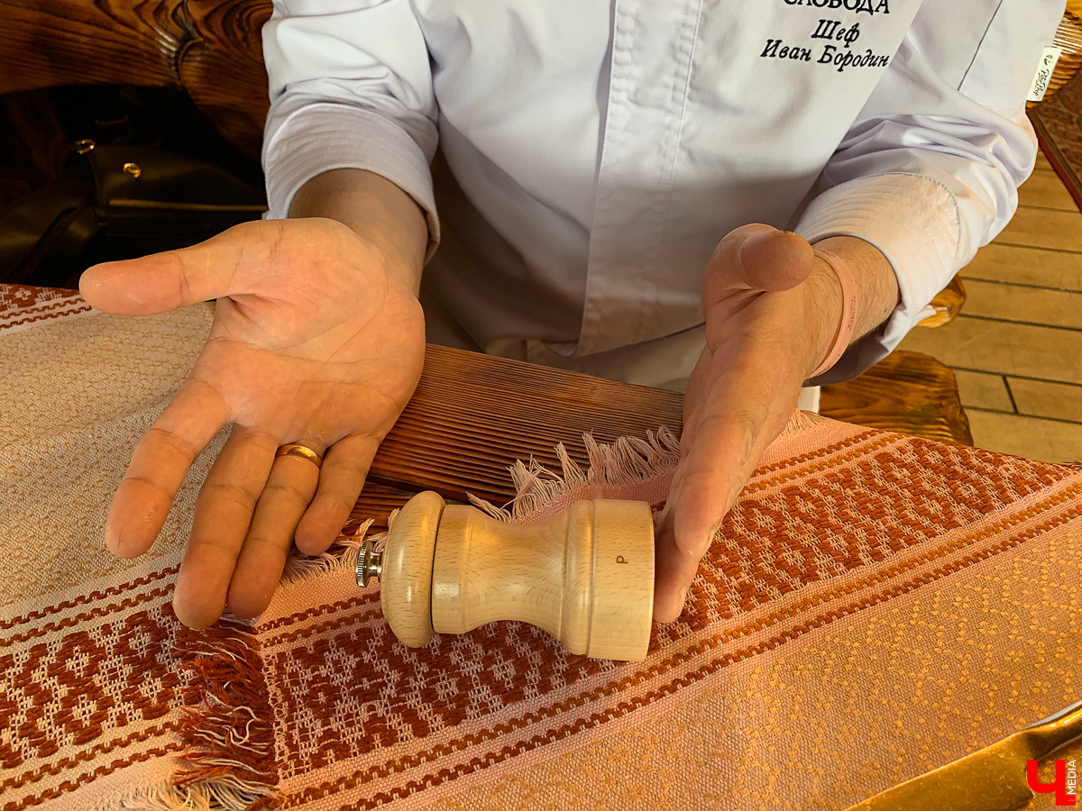 Собрали урожай и не знаете, что бы такого сделать с десятками килограммов кабачков, баклажанов, яблок и тыквы? Мы обратились за кулинарными советами к шеф-повару Ивану Бородину