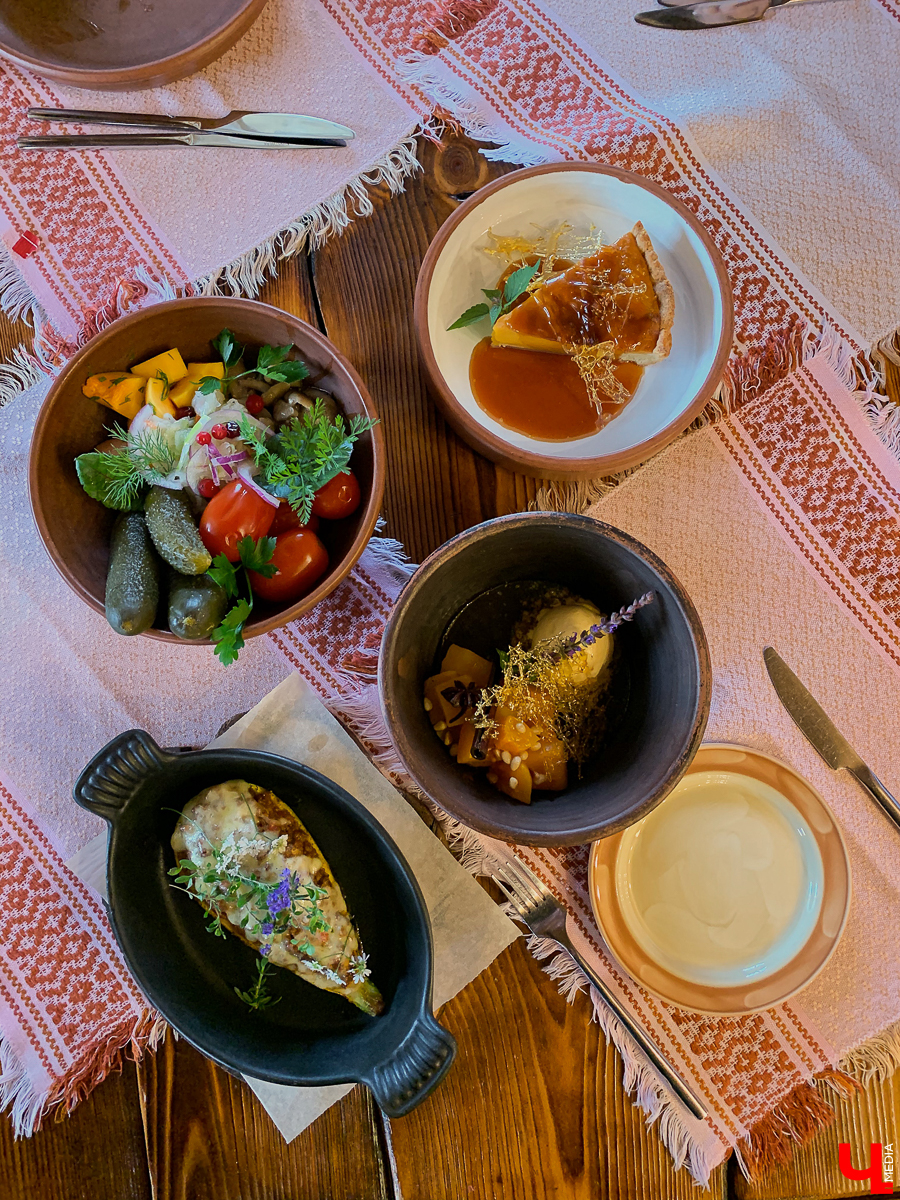 Собрали урожай и не знаете, что бы такого сделать с десятками килограммов кабачков, баклажанов, яблок и тыквы? Мы обратились за кулинарными советами к шеф-повару Ивану Бородину