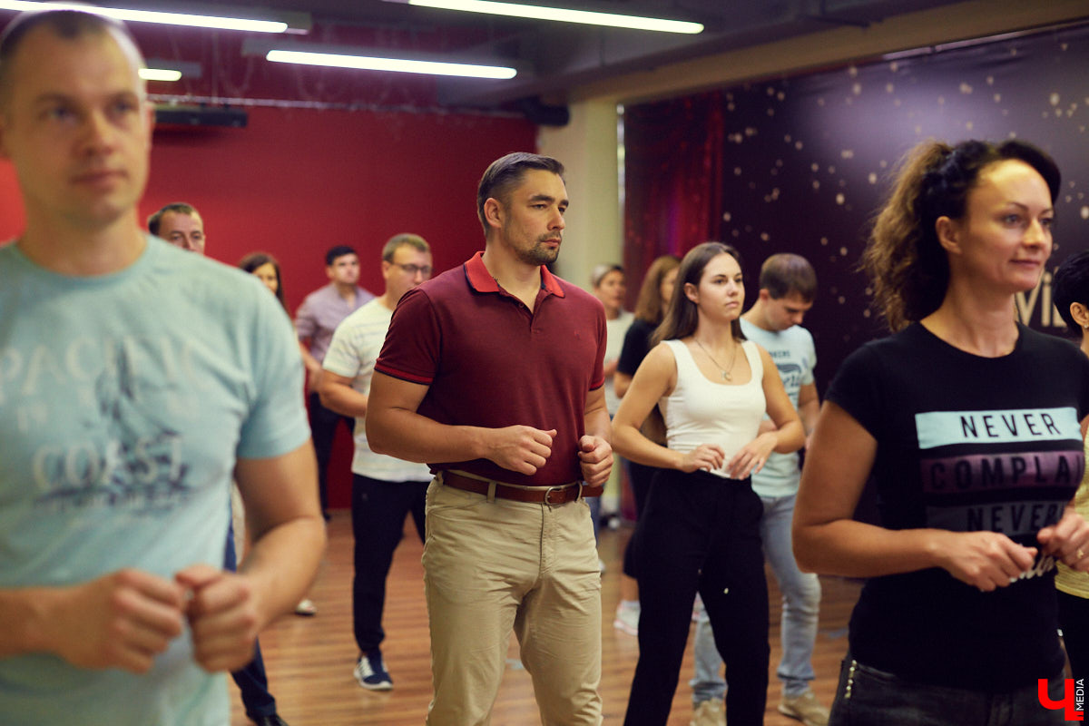 Танцы на высоких каблуках и для похудения, растяжка и выступления для k-pop фестивалей. Владимирцы осваивают новые направления и становятся в них профессионалами