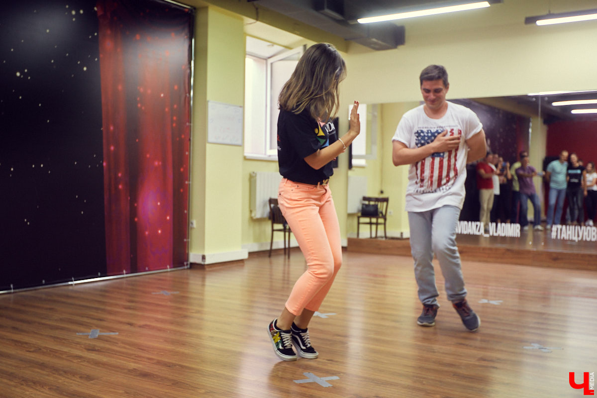 Танцы на высоких каблуках и для похудения, растяжка и выступления для k-pop фестивалей. Владимирцы осваивают новые направления и становятся в них профессионалами