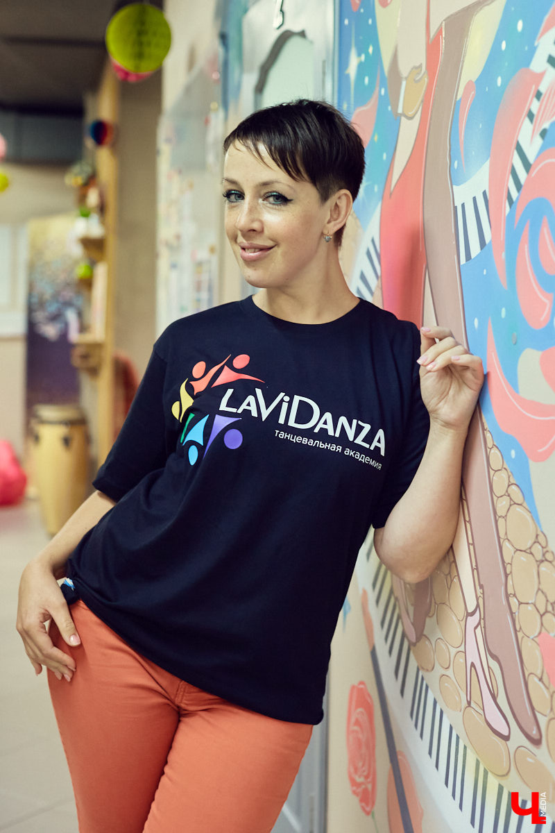 Танцы на высоких каблуках и для похудения, растяжка и выступления для k-pop фестивалей. Владимирцы осваивают новые направления и становятся в них профессионалами