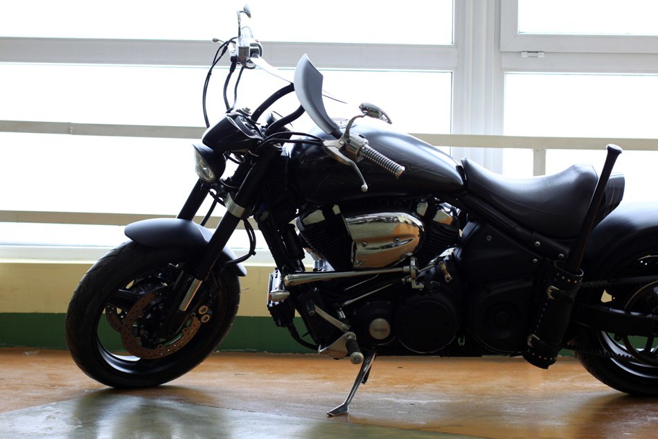 Владимирский кастомайзер Андрей «Клим» Карпов продемонстрировал нам свой 30-летний Lincoln Town Car и впустил в мастерскую, где уже вовсю кипит работа над настоящим чудовищем!