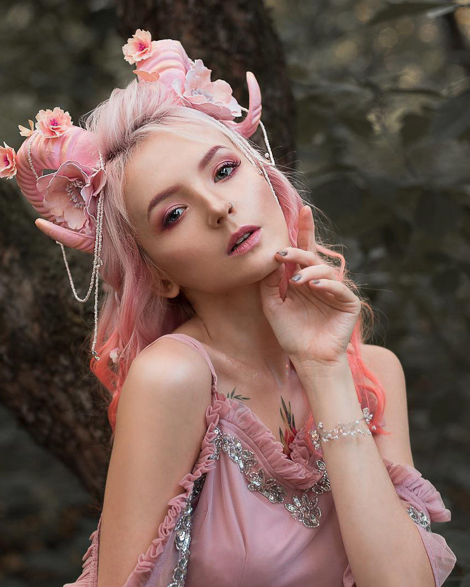 Спросили у арт-фотографа Алисы Руновой, каково это - создавать сказку во Владимире