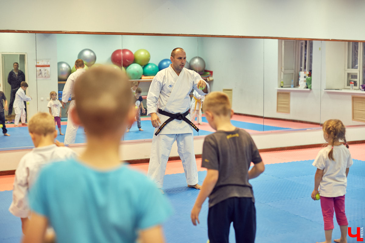 Где искать традиционное японское каратэ? Чем оно отличается от обычного? Объясняет тренер с двадцатилетним стажем и черным поясом Александр Кузьмин