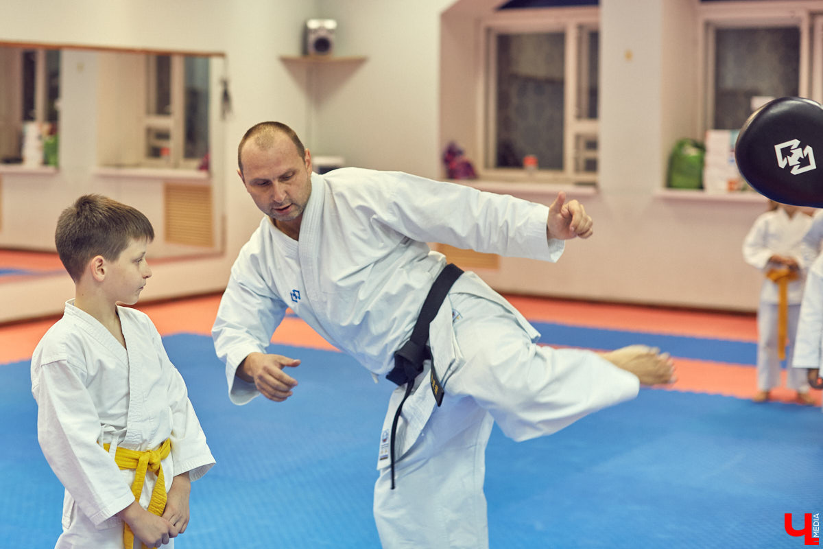 Где искать традиционное японское каратэ? Чем оно отличается от обычного? Объясняет тренер с двадцатилетним стажем и черным поясом Александр Кузьмин