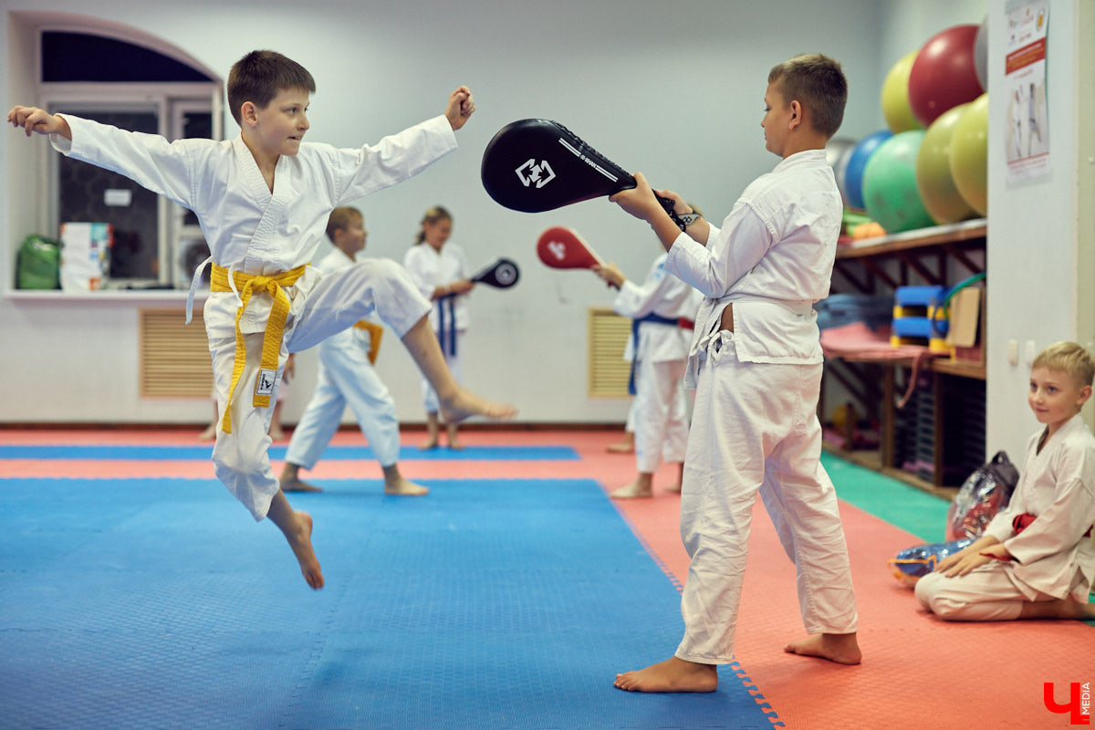 Где искать традиционное японское каратэ? Чем оно отличается от обычного? Объясняет тренер с двадцатилетним стажем и черным поясом Александр Кузьмин