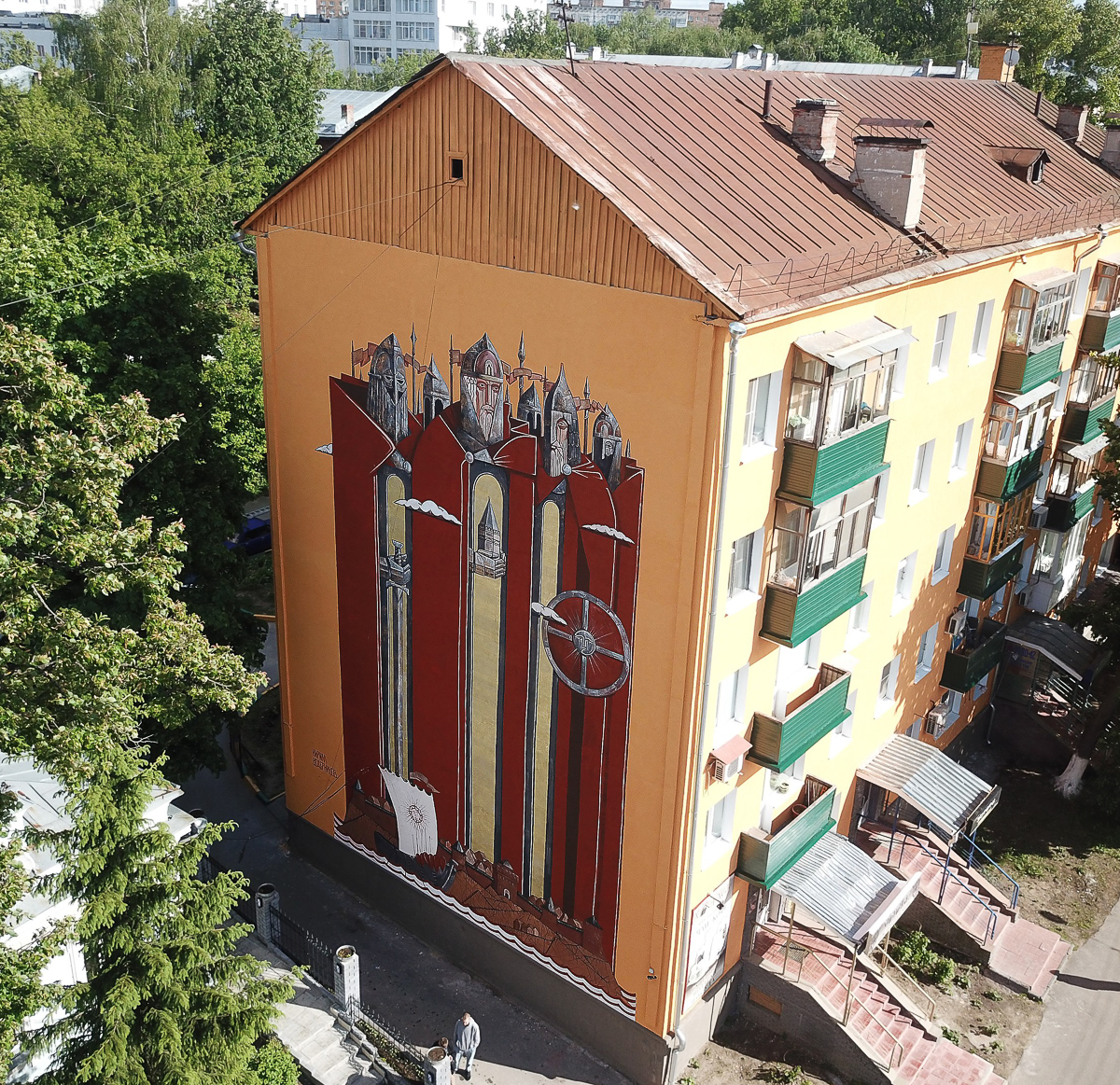 Работы Кирилла Ведерникова на стенах российских и заграничных домов. Знакомимся со стрит-арт художником и узнаем, когда его творчество расползется и по владимирским зданиям