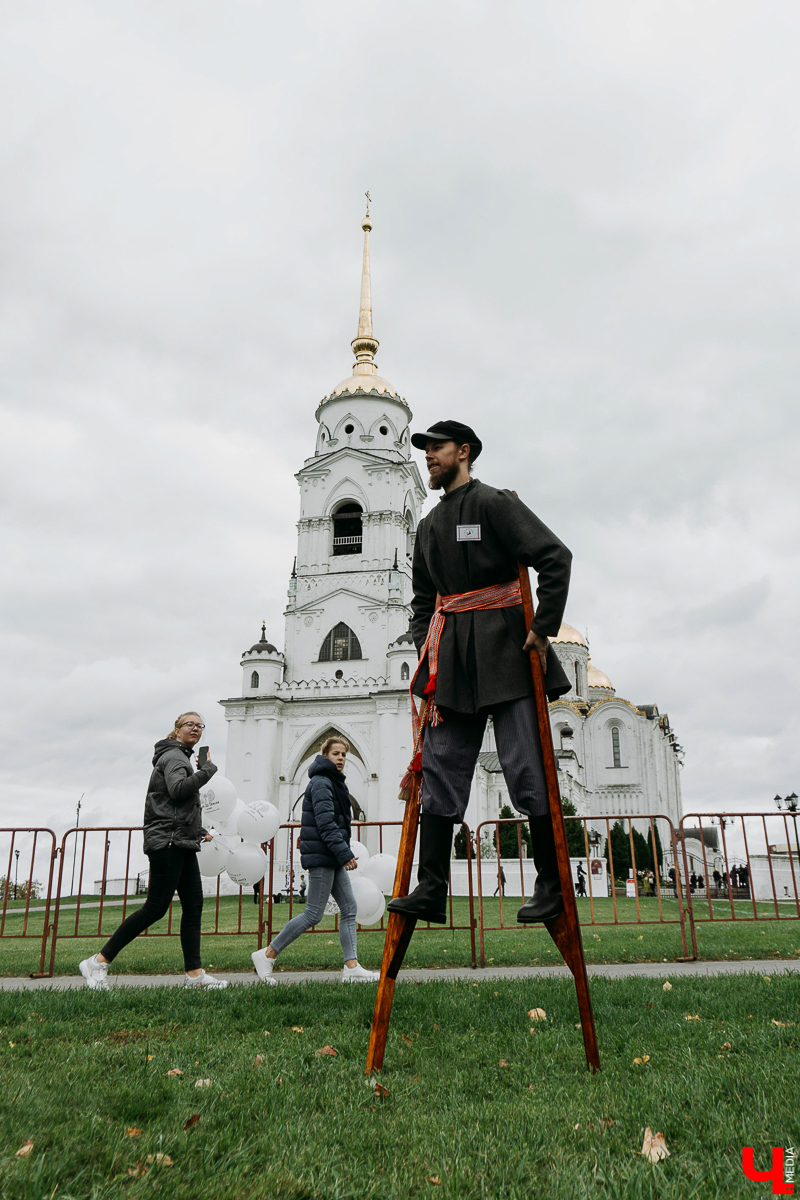 Владимир славится своими богатырями. Рассказываем про самые интересные забавы спортсменов, за которыми наблюдал весь город