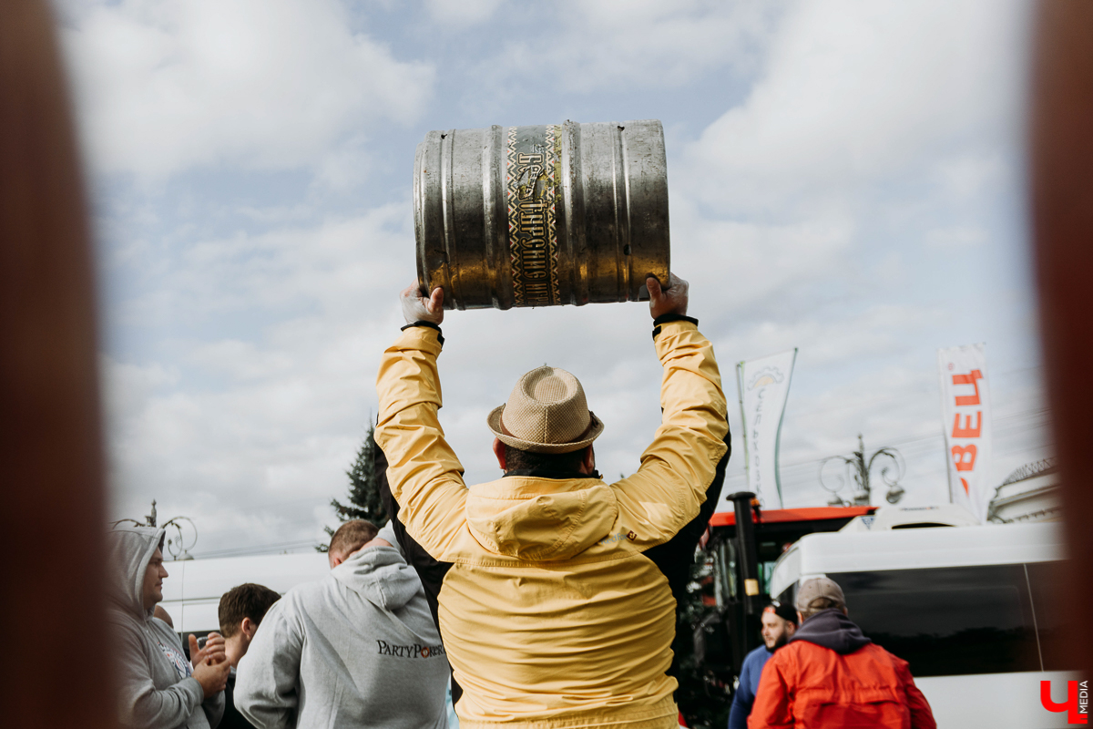 Владимир славится своими богатырями. Рассказываем про самые интересные забавы спортсменов, за которыми наблюдал весь город