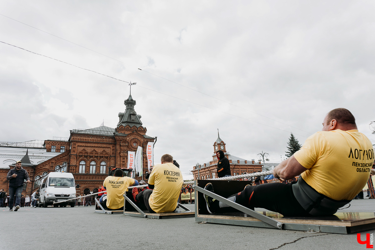 Владимир славится своими богатырями. Рассказываем про самые интересные забавы спортсменов, за которыми наблюдал весь город