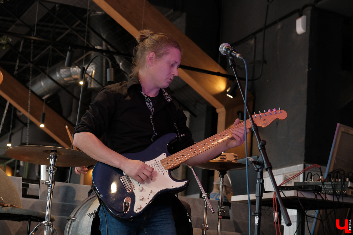 19-го сентября поддержать благотворительный фестиваль «Добрый Владимир» собрались и местные артисты, и гости из других городов и стран