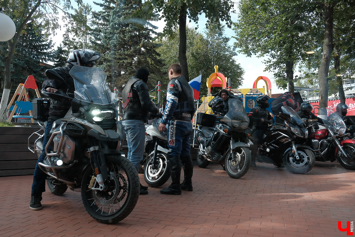 19-го сентября поддержать благотворительный фестиваль «Добрый Владимир» собрались и местные артисты, и гости из других городов и стран