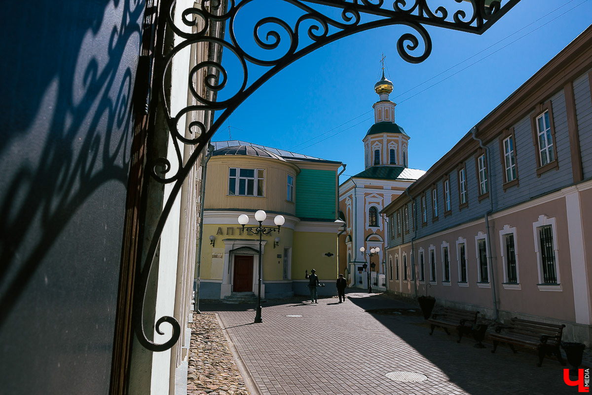 В сентябре 2020 года исполняется 215 лет со дня открытия «Старой аптеки». Мы вспомнили историю этого здания