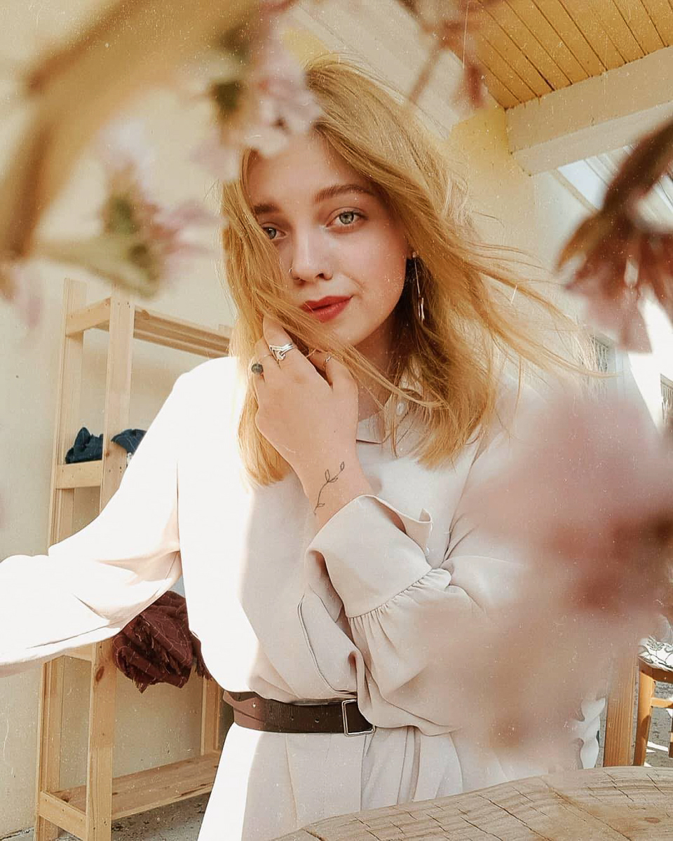 Предлагаем вам остановиться и взглянуть на атмосферные осенние снимки. Готовы поспорить, что некоторые из них окажутся на заставке ваших телефонов