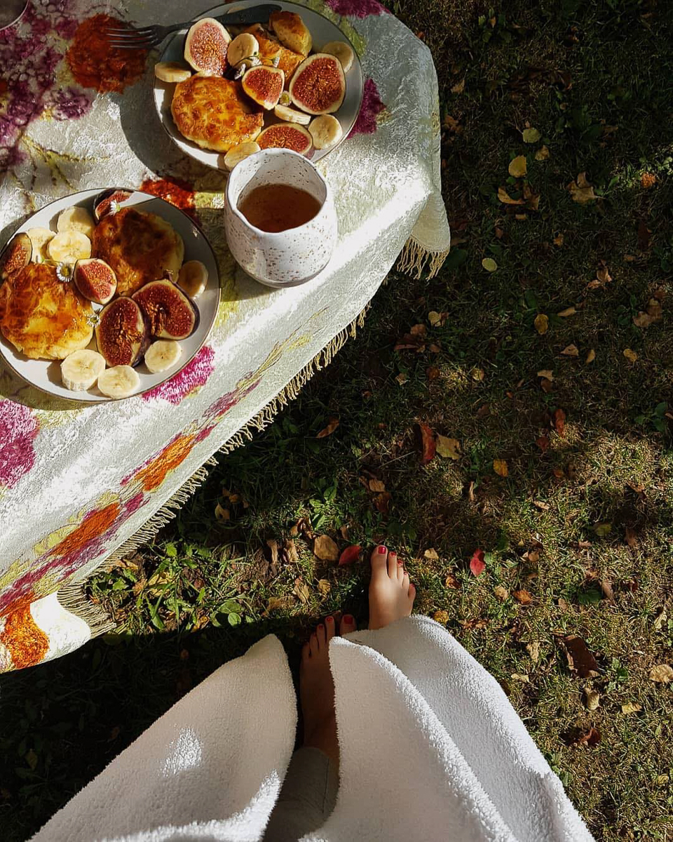 Предлагаем вам остановиться и взглянуть на атмосферные осенние снимки. Готовы поспорить, что некоторые из них окажутся на заставке ваших телефонов