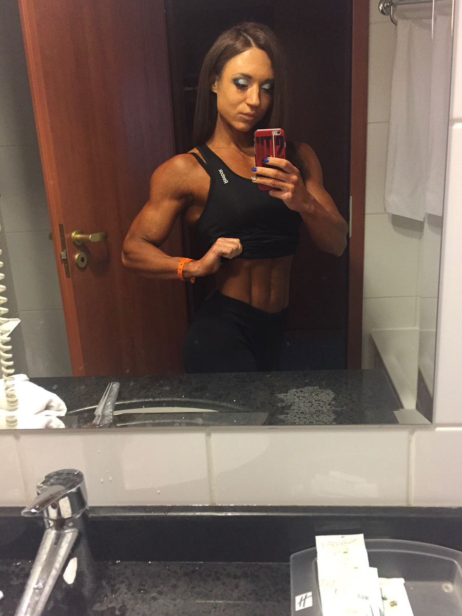 Хотите эффективно похудеть? Идите в бодибилдинг. Владимирские мамочки и их тренер делятся опытом