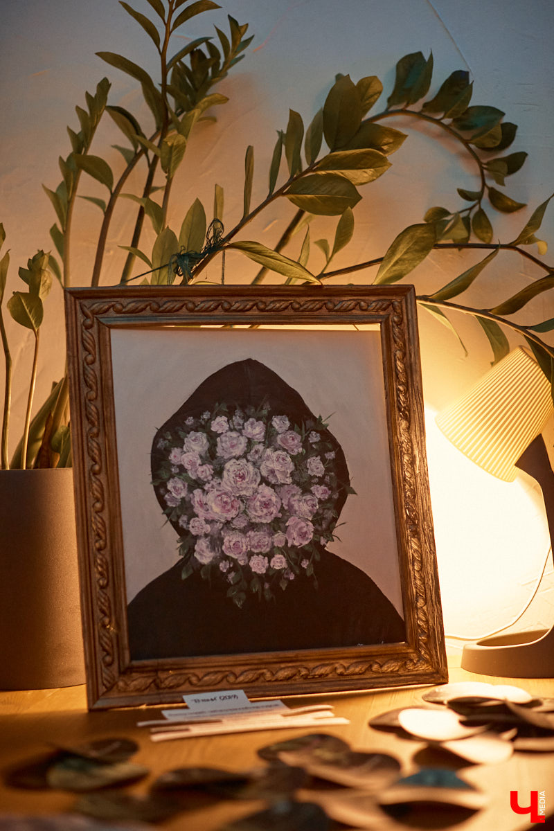 Владимир, в который влюбляются по-новому, — рассказываем, как прошла выставка уличного художника Мишкина и фотографа Виктора Фадина