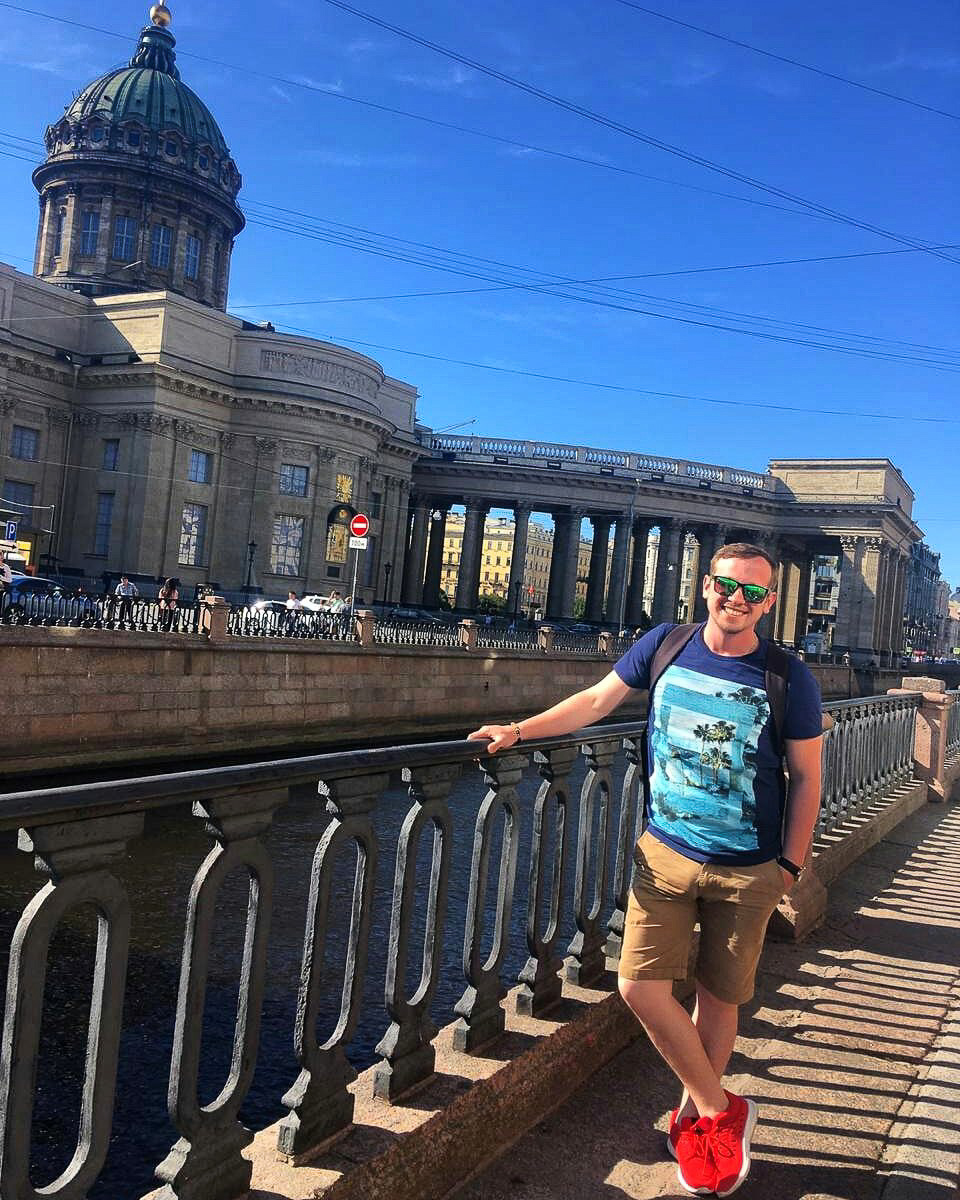 Алексей Морозов в своих суждениях опирается только на личный опыт. Смотрим на отношения глазами мужчины и делаем выводы