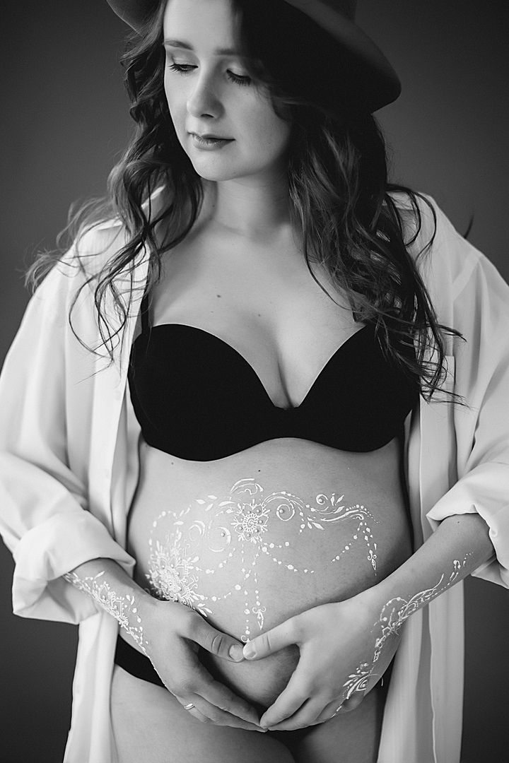 Собрали самые разные идеи для фотосессий в период беременности