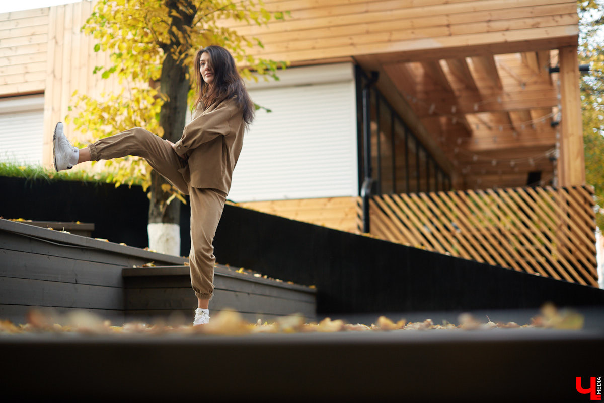 Изучаем танцевальную повестку нашего города под руководством женственной хип-хоп танцовщицы Аси Саркисян