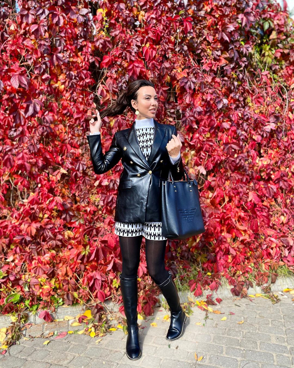 Просто нельзя взять и не сделать фото с осенними листьями