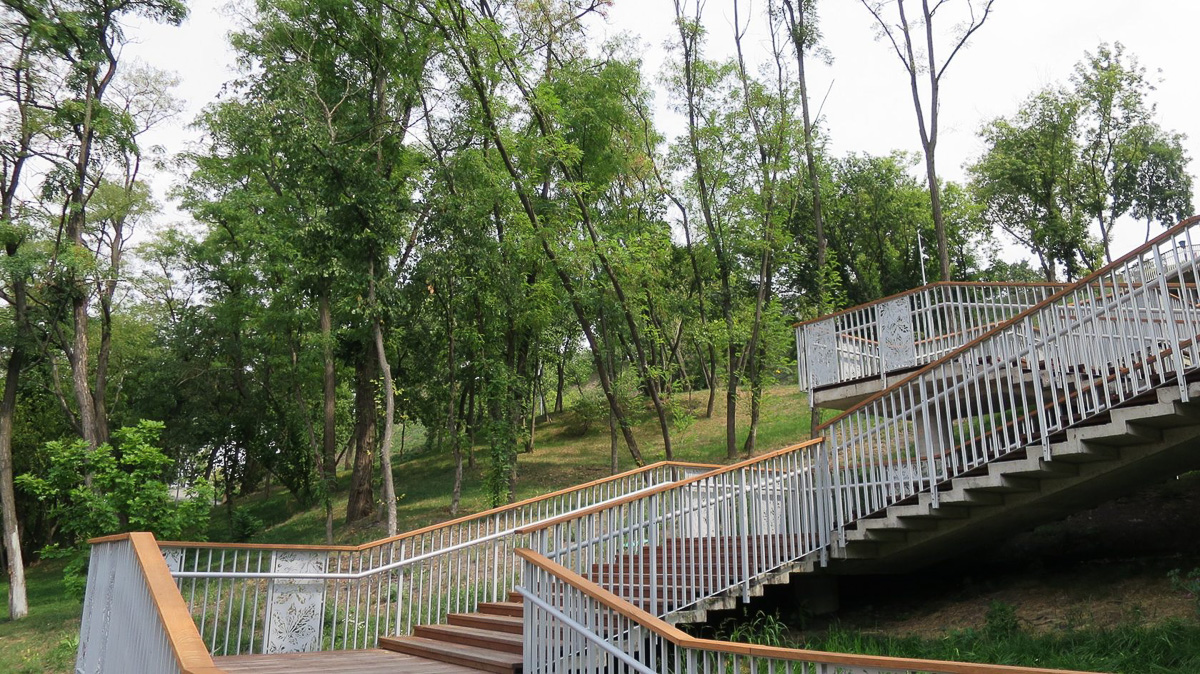 Как изменится парк у ДТЮ? Презентована концепция обновления зеленой зоны. А еще есть новости о «Дружбе» и «Добросельском»