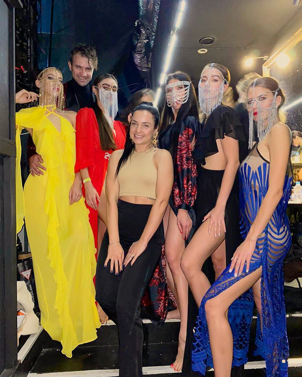 Антон Лавренков не ограничивает свою жизнь только танцами и хореографией. Его новая творческая профессия — модельер