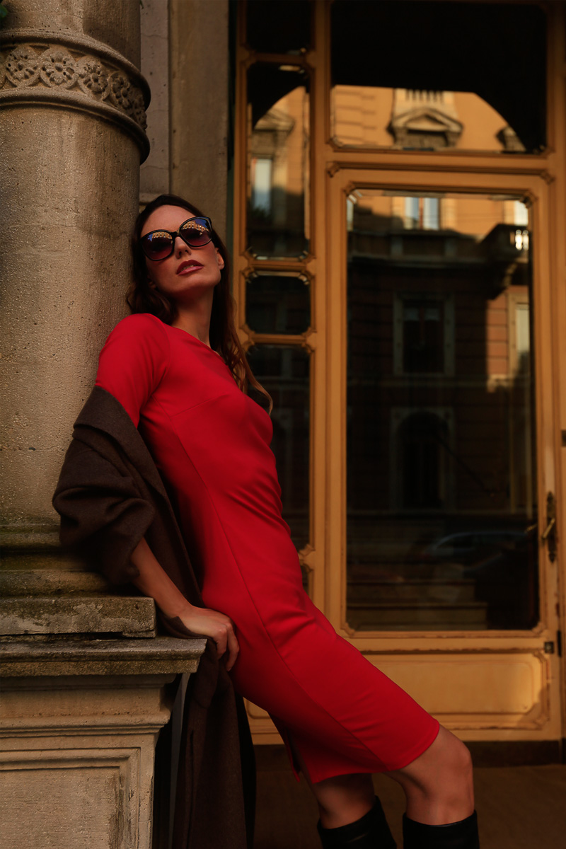 Владимирская модель Наталья Кузнецова доказывает, что мечты становятся реальностью. Переехав в столицу итальянской моды, девушка построила карьеру «с нуля» и запустила персональный дизайнерский бренд