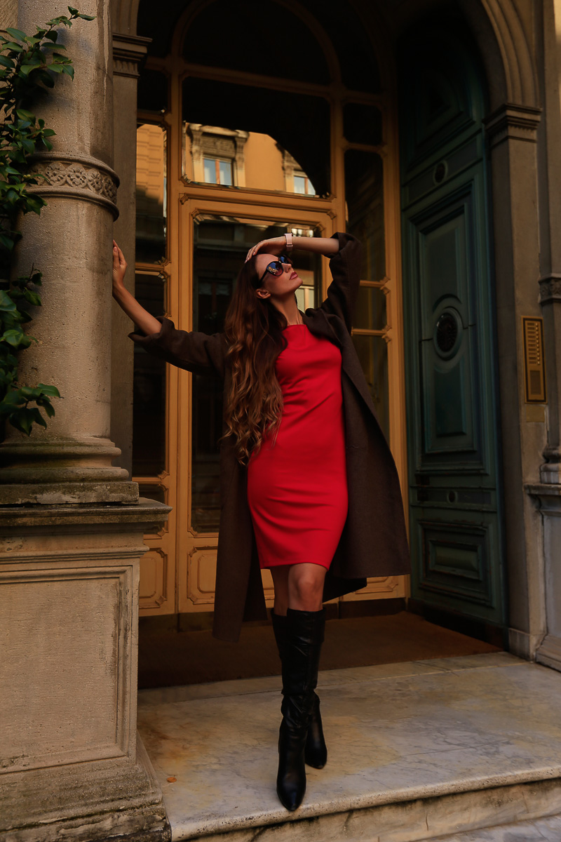 Владимирская модель Наталья Кузнецова доказывает, что мечты становятся реальностью. Переехав в столицу итальянской моды, девушка построила карьеру «с нуля» и запустила персональный дизайнерский бренд